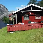 Ved Preikestolen Forsand
