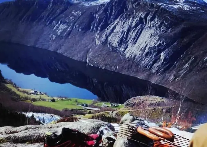 Ved Preikestolen Chata *