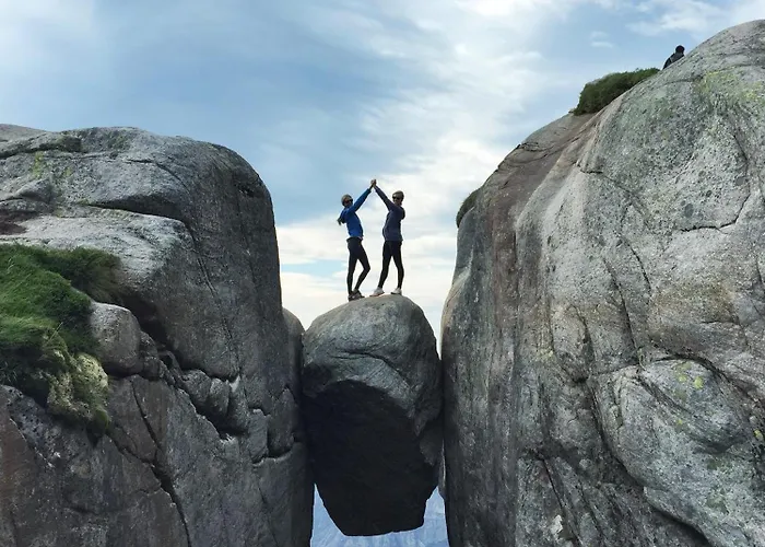 Ved Preikestolen Chata Forsand