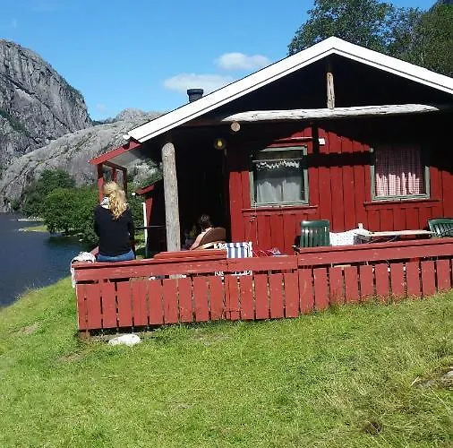 Ved Preikestolen Forsand