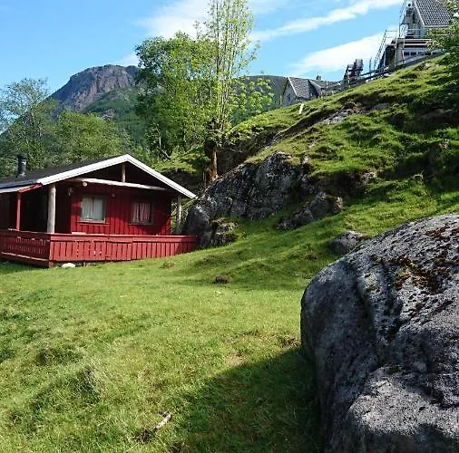 Ved Preikestolen אכסניה Forsand