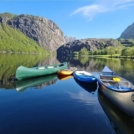 Ved Preikestolen Lodge *