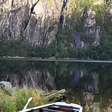 Ved Preikestolen Forsand