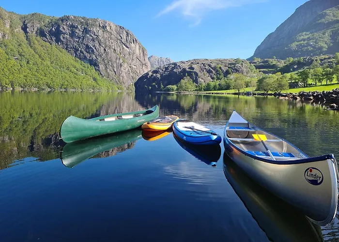 Ved Preikestolen Forsand